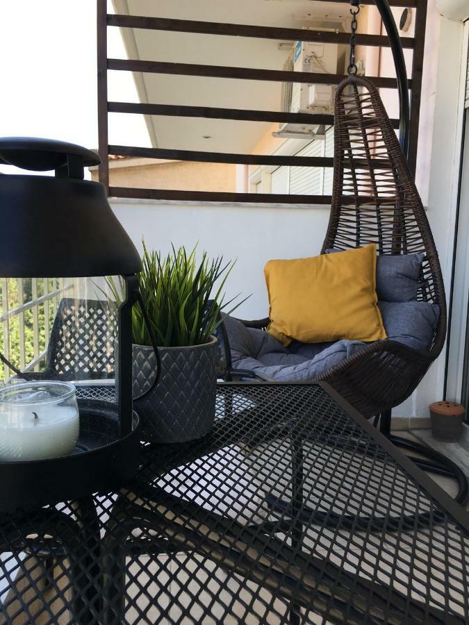 Great View Luxury Living-Metro Station Apartment Tesalonika Bagian luar foto