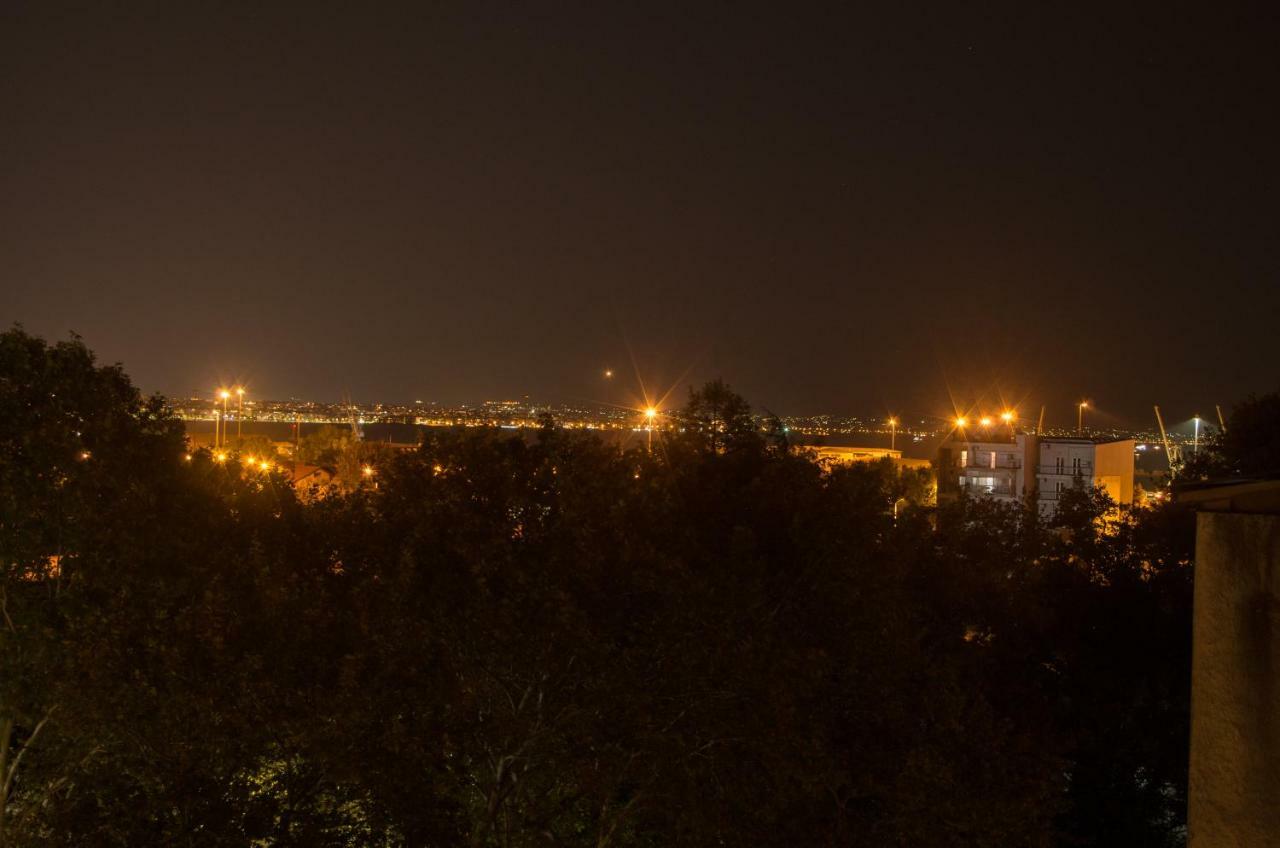 Great View Luxury Living-Metro Station Apartment Tesalonika Bagian luar foto